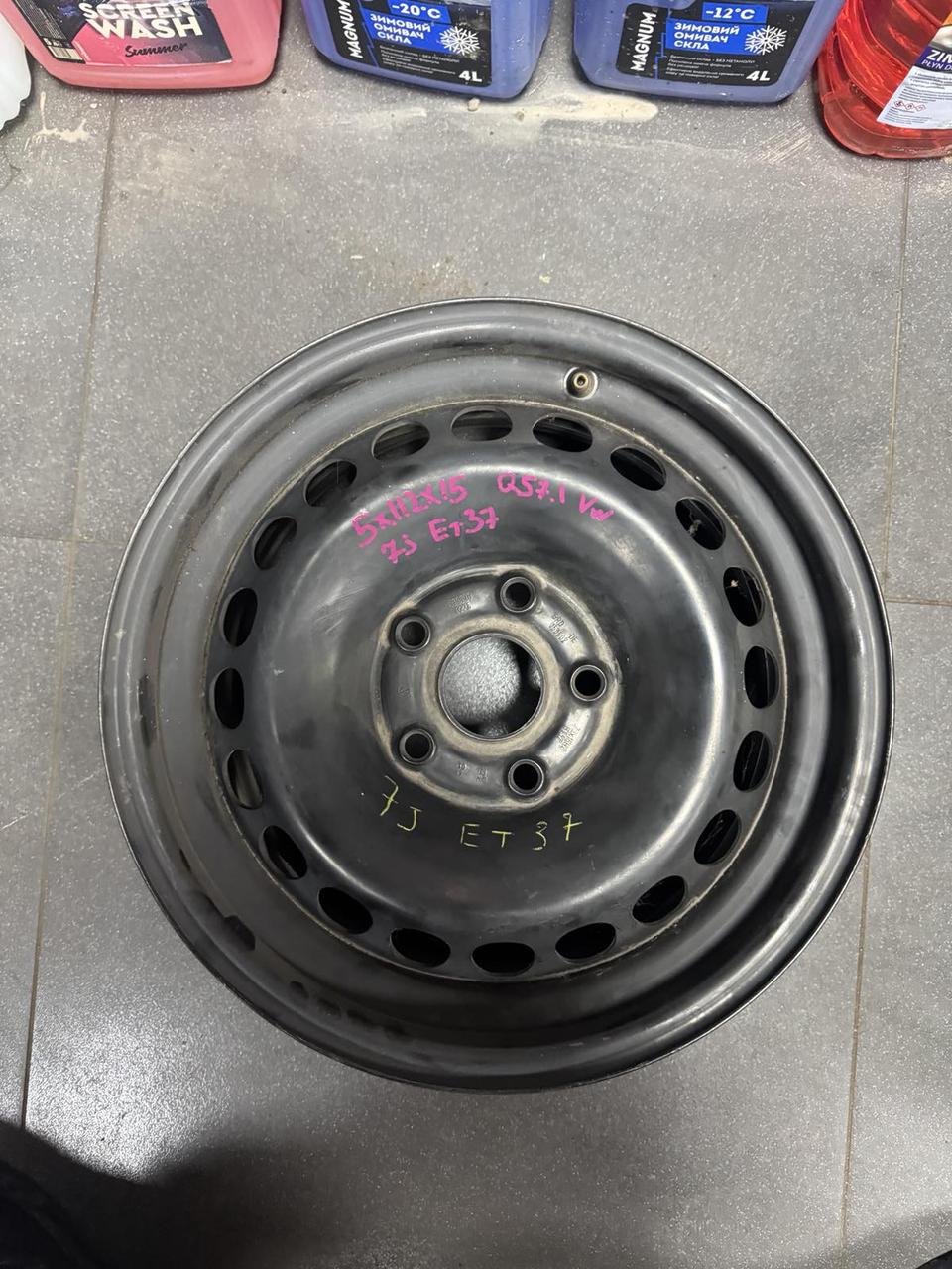 <p>Вітаю зацікавлених на авто розборці Чемпіон !!!<br />
 Предметом оголошення є Диск Металевий 5 112 R 15 7J Et37 Цо 57.1 Vw</p>
 
 <p>Ціна вказана за 1шт!<br />
 &nbsp;</p>
 
 <p>Детальні фото та інформація за телефоном 0973363743<br />
 Відправка по усій Україні за передоплатою на транспортні витрати<br />
 Більш детальні фото надсилаємо на вайбер<br />
 Запрошуємо до перегляду інших оголошень</p> — фото 2