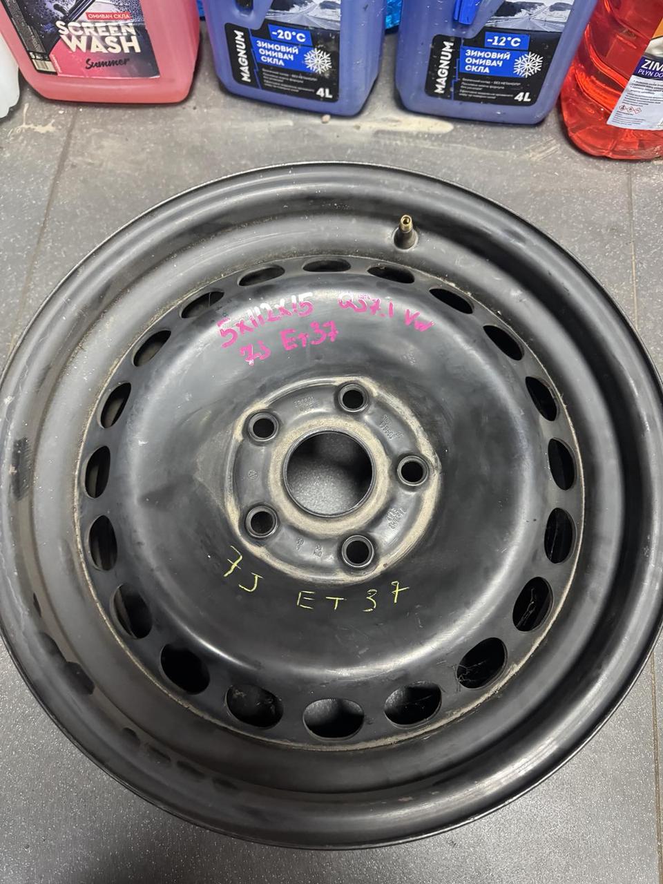 <p>Вітаю зацікавлених на авто розборці Чемпіон !!!<br />
 Предметом оголошення є Диск Металевий 5 112 R 15 7J Et37 Цо 57.1 Vw</p>
 
 <p>Ціна вказана за 1шт!<br />
 &nbsp;</p>
 
 <p>Детальні фото та інформація за телефоном 0973363743<br />
 Відправка по усій Україні за передоплатою на транспортні витрати<br />
 Більш детальні фото надсилаємо на вайбер<br />
 Запрошуємо до перегляду інших оголошень</p> — фото 5