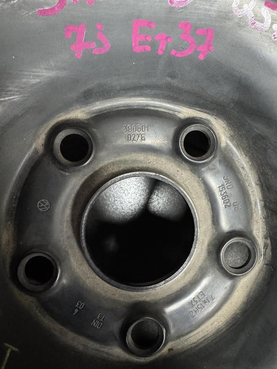 <p>Вітаю зацікавлених на авто розборці Чемпіон !!!<br />
 Предметом оголошення є Диск Металевий 5 112 R 15 7J Et37 Цо 57.1 Vw</p>
 
 <p>Ціна вказана за 1шт!<br />
 &nbsp;</p>
 
 <p>Детальні фото та інформація за телефоном 0973363743<br />
 Відправка по усій Україні за передоплатою на транспортні витрати<br />
 Більш детальні фото надсилаємо на вайбер<br />
 Запрошуємо до перегляду інших оголошень</p> — фото 6