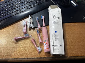 Зубна щітка No 242005140