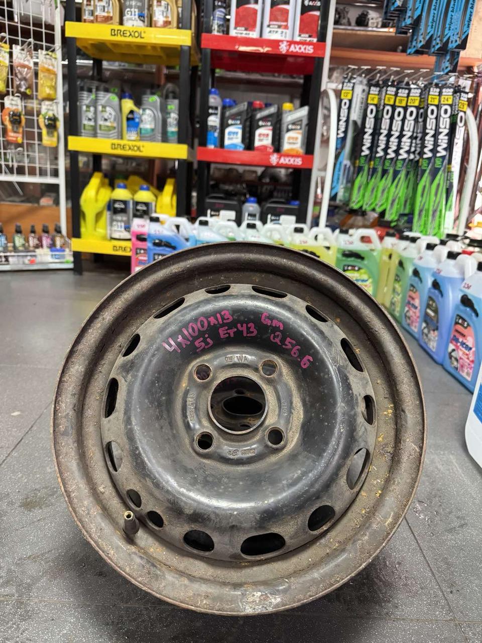 <p>Вітаю зацікавлених на авто розборці Чемпіон !!!<br />
 Предметом оголошення є Диск Металевий 4 100 R 13 5J Et43 Цо56.6 Gm Opel</p>
 
 <p>Ціна вказана за 1шт!<br />
 &nbsp;</p>
 
 <p>Детальні фото та інформація за телефоном 0973363743<br />
 Відправка по усій Україні за передоплатою на транспортні витрати<br />
 Більш детальні фото надсилаємо на вайбер<br />
 Запрошуємо до перегляду інших оголошень</p> — фото 1