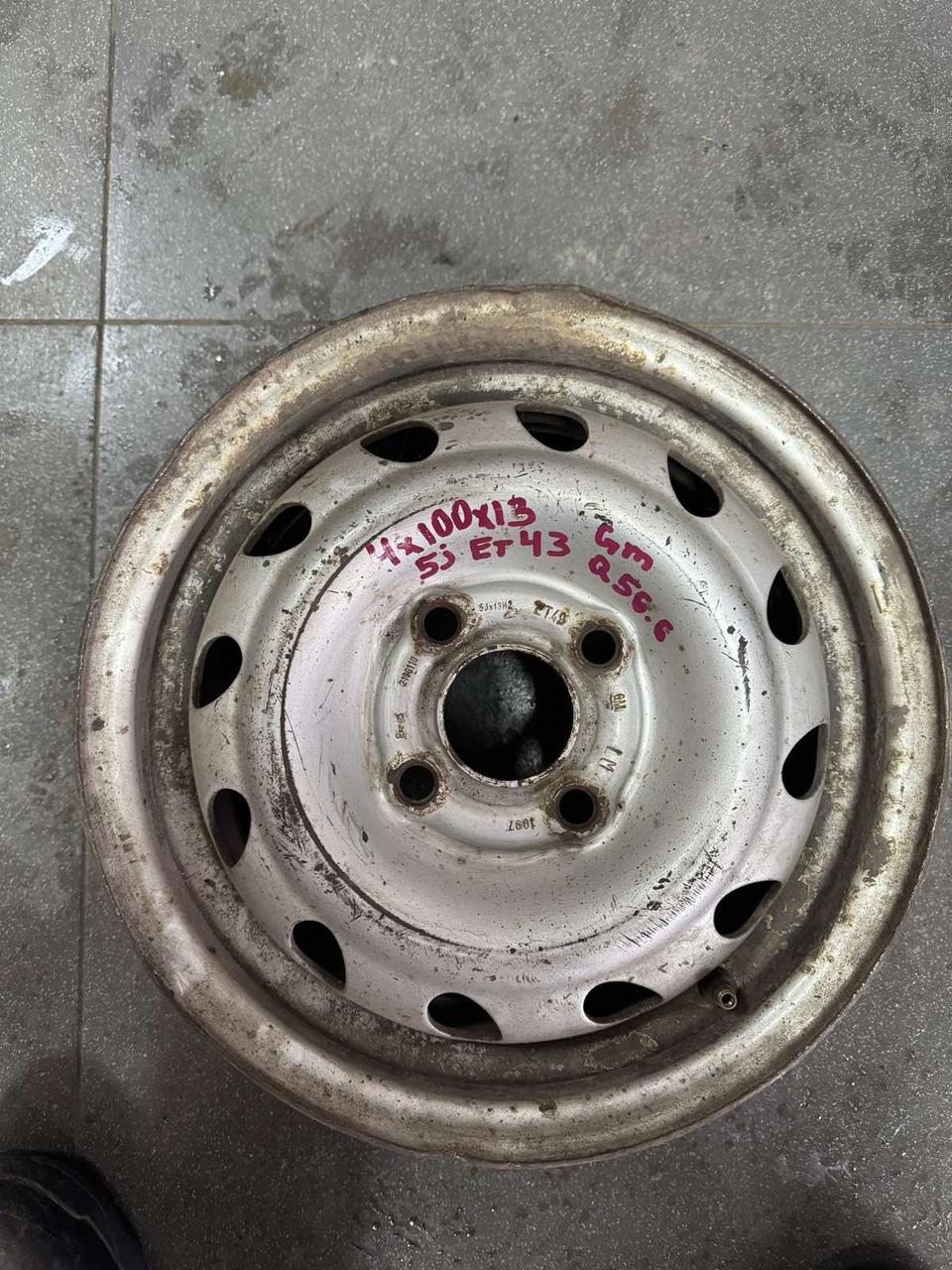 <p>Вітаю зацікавлених на авто розборці Чемпіон !!!<br />
 Предметом оголошення є Диск Металевий 4 100 R 13 5.J Et43 Цо 56.6 Gm Opel</p>
 
 <p>Ціна вказана за 1шт!<br />
 &nbsp;</p>
 
 <p>Детальні фото та інформація за телефоном 0973363743<br />
 Відправка по усій Україні за передоплатою на транспортні витрати<br />
 Більш детальні фото надсилаємо на вайбер<br />
 Запрошуємо до перегляду інших оголошень</p> — фото 3