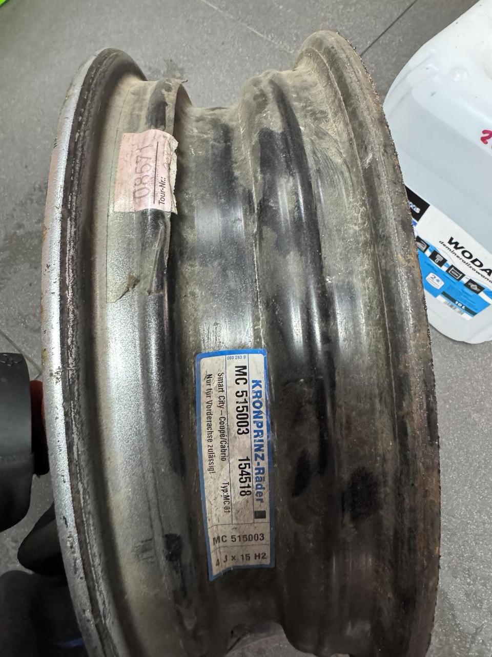 <p>Вітаю зацікавлених на авто розборці Чемпіон !!!<br />
 Предметом оголошення є&nbsp;Диск Металевий 3 112 R 15 4.J Et27 Цо 57.0 Smart Front</p>
 
 <p>Ціна вказана за 1шт!<br />
 &nbsp;</p>
 
 <p>Детальні фото та інформація за телефоном 0973363743<br />
 Відправка по усій Україні за передоплатою на транспортні витрати<br />
 Більш детальні фото надсилаємо на вайбер<br />
 Запрошуємо до перегляду інших оголошень</p> — фото 4