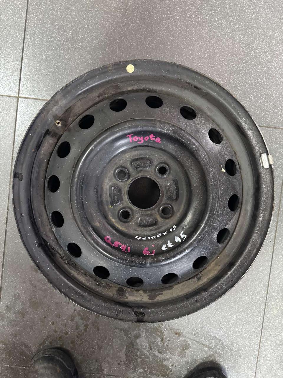 <p>Вітаю зацікавлених на авто розборці Чемпіон !!!<br />
 Предметом оголошення є Диск Металевий 4 100 R 15 6.J Et45 Цо 54.1 Toyota 2150649</p>
 
 <p>Ціна вказана за 1шт!<br />
 &nbsp;</p>
 
 <p>Детальні фото та інформація за телефоном 0973363743<br />
 Відправка по усій Україні за передоплатою на транспортні витрати<br />
 Більш детальні фото надсилаємо на вайбер<br />
 Запрошуємо до перегляду інших оголошень</p> — фото 4