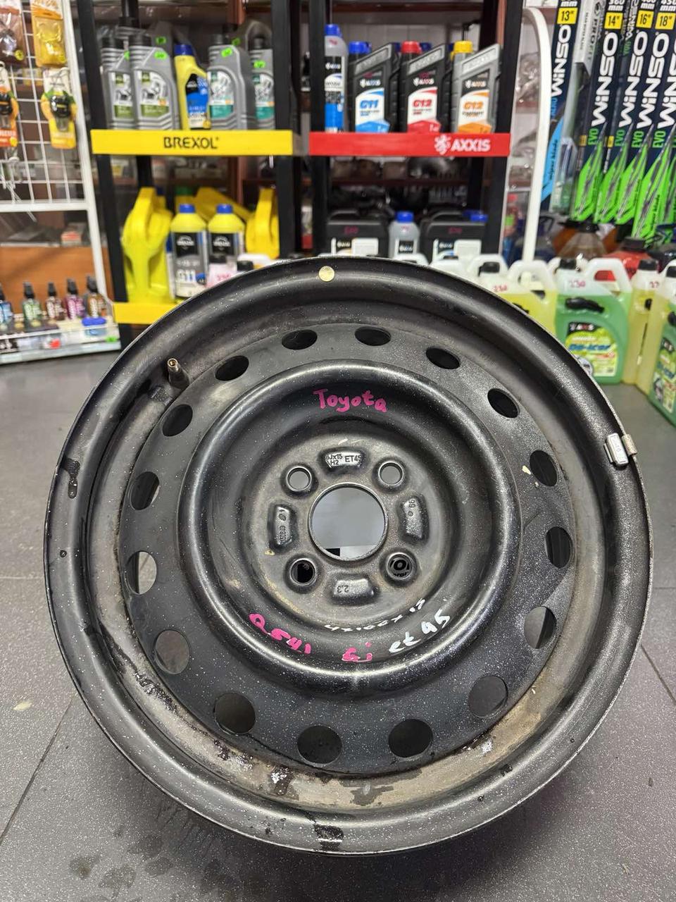 <p>Вітаю зацікавлених на авто розборці Чемпіон !!!<br />
 Предметом оголошення є Диск Металевий 4 100 R 15 6.J Et45 Цо 54.1 Toyota 2150649</p>
 
 <p>Ціна вказана за 1шт!<br />
 &nbsp;</p>
 
 <p>Детальні фото та інформація за телефоном 0973363743<br />
 Відправка по усій Україні за передоплатою на транспортні витрати<br />
 Більш детальні фото надсилаємо на вайбер<br />
 Запрошуємо до перегляду інших оголошень</p> — фото 1