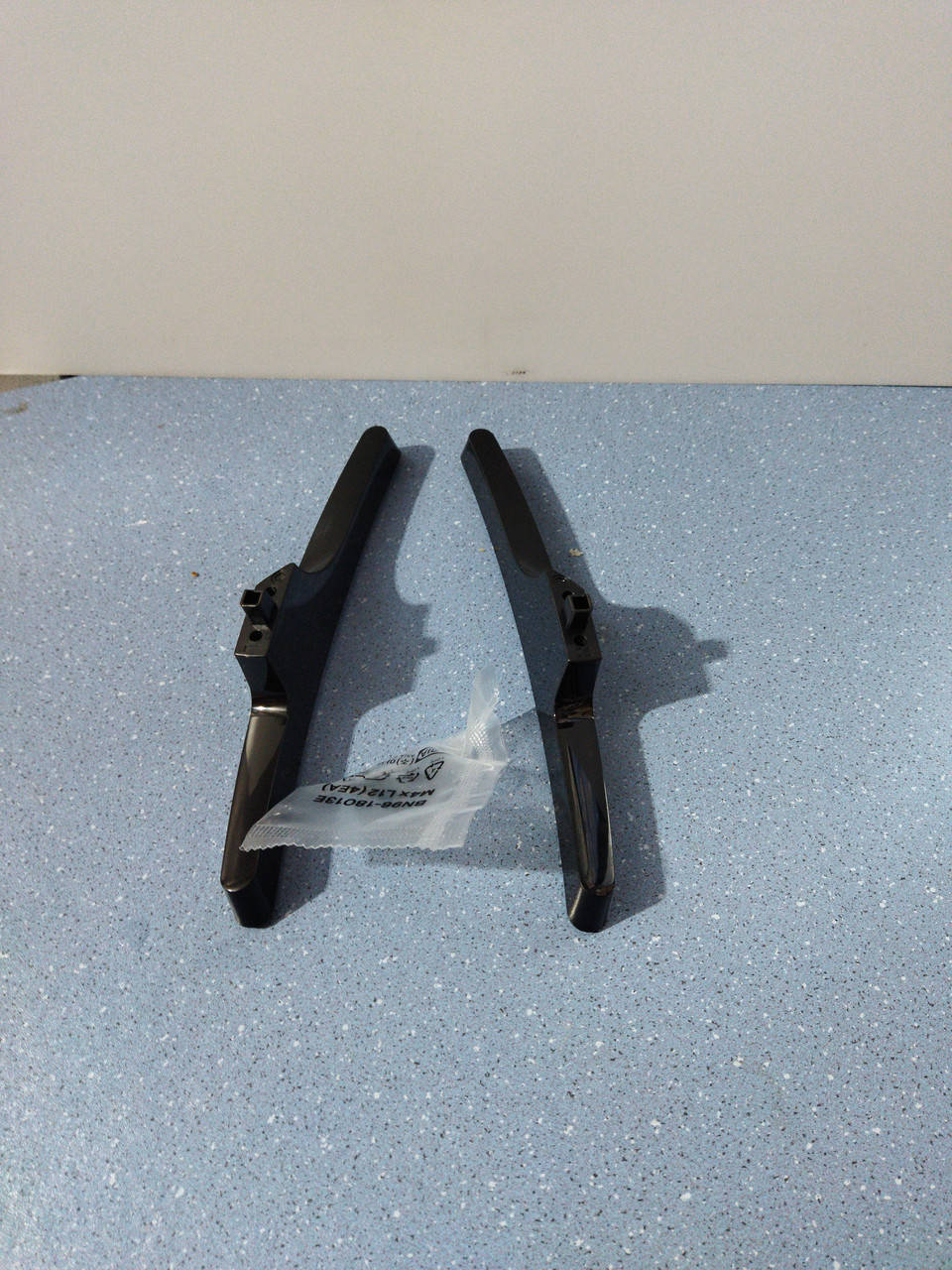 

Ножки для телевизора Samsung BN96-36499F