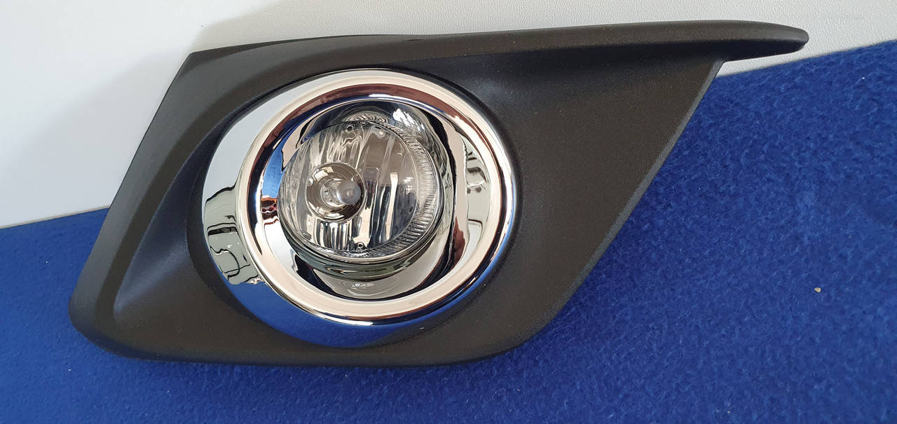 

Противотуманные фары Mazda 3 2014-2016, Черный