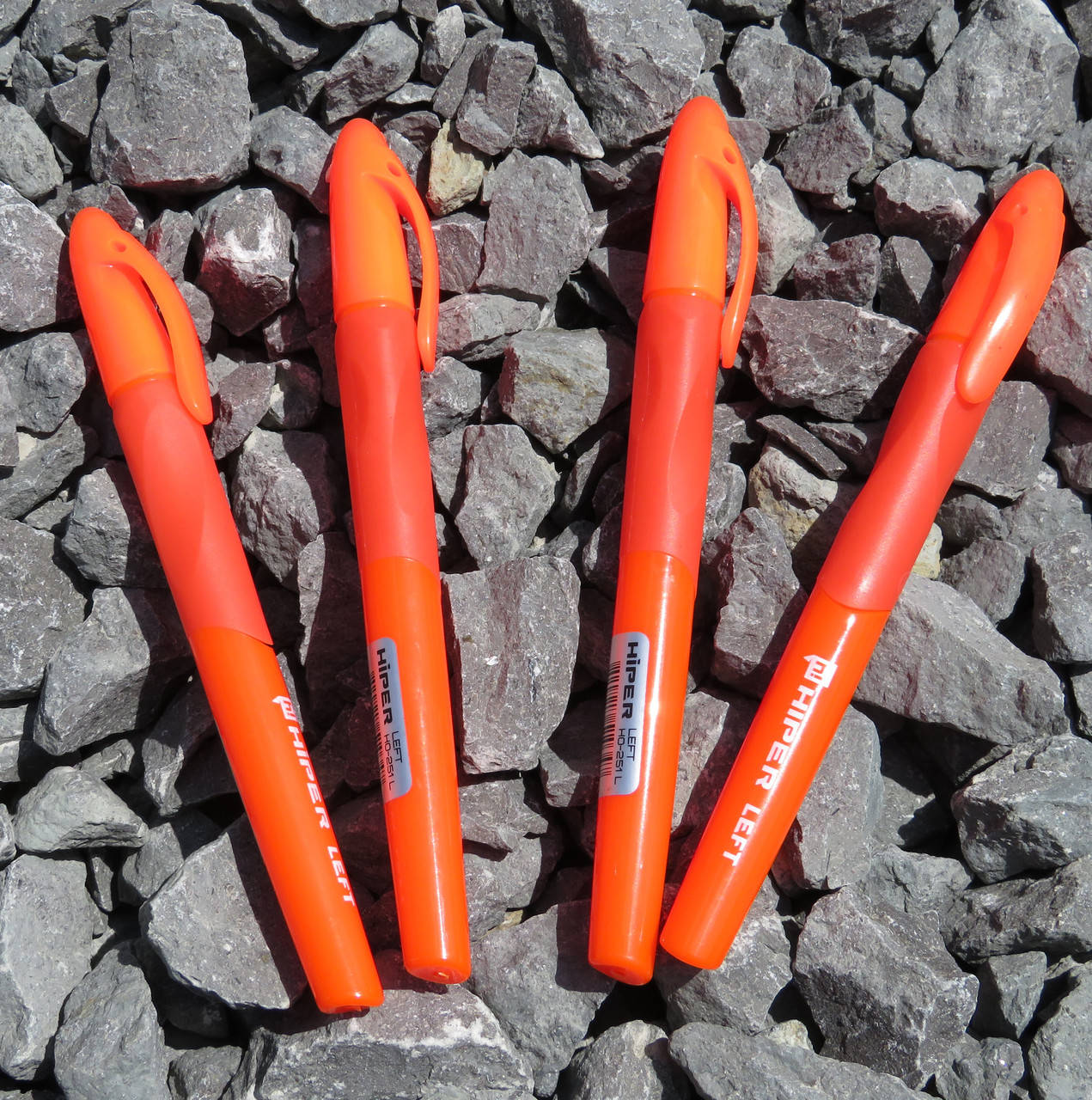 

Ручка масляна тренажер Hiper синя для левши