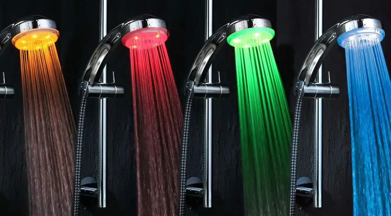 

Насадка для душа-лейка с LED подсветкой UKC Led Shower