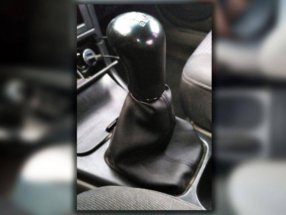 

Чехол ручки кпп Mazda 626 GE 1992-1997 (Orticar)