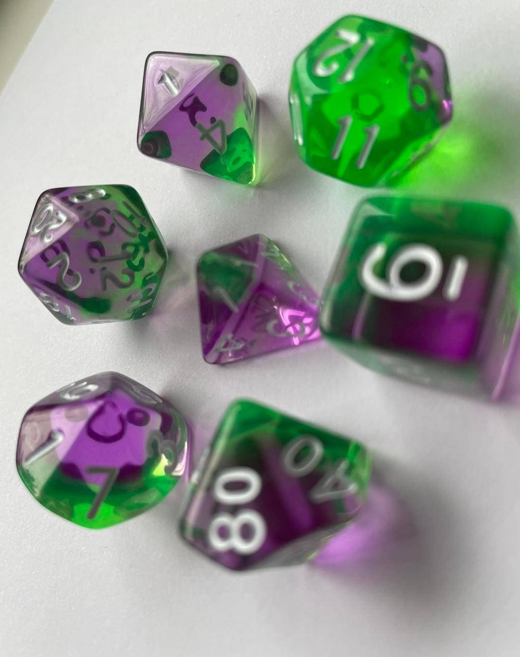 

Кубики кости 7шт многогранные кубики ( №7 )