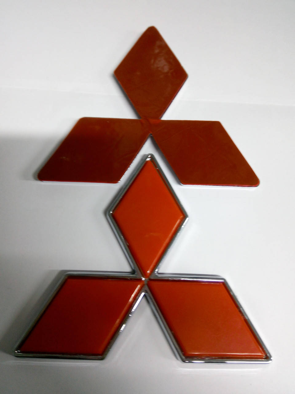 

Эмблема MITSUBISHI 114х90 мм