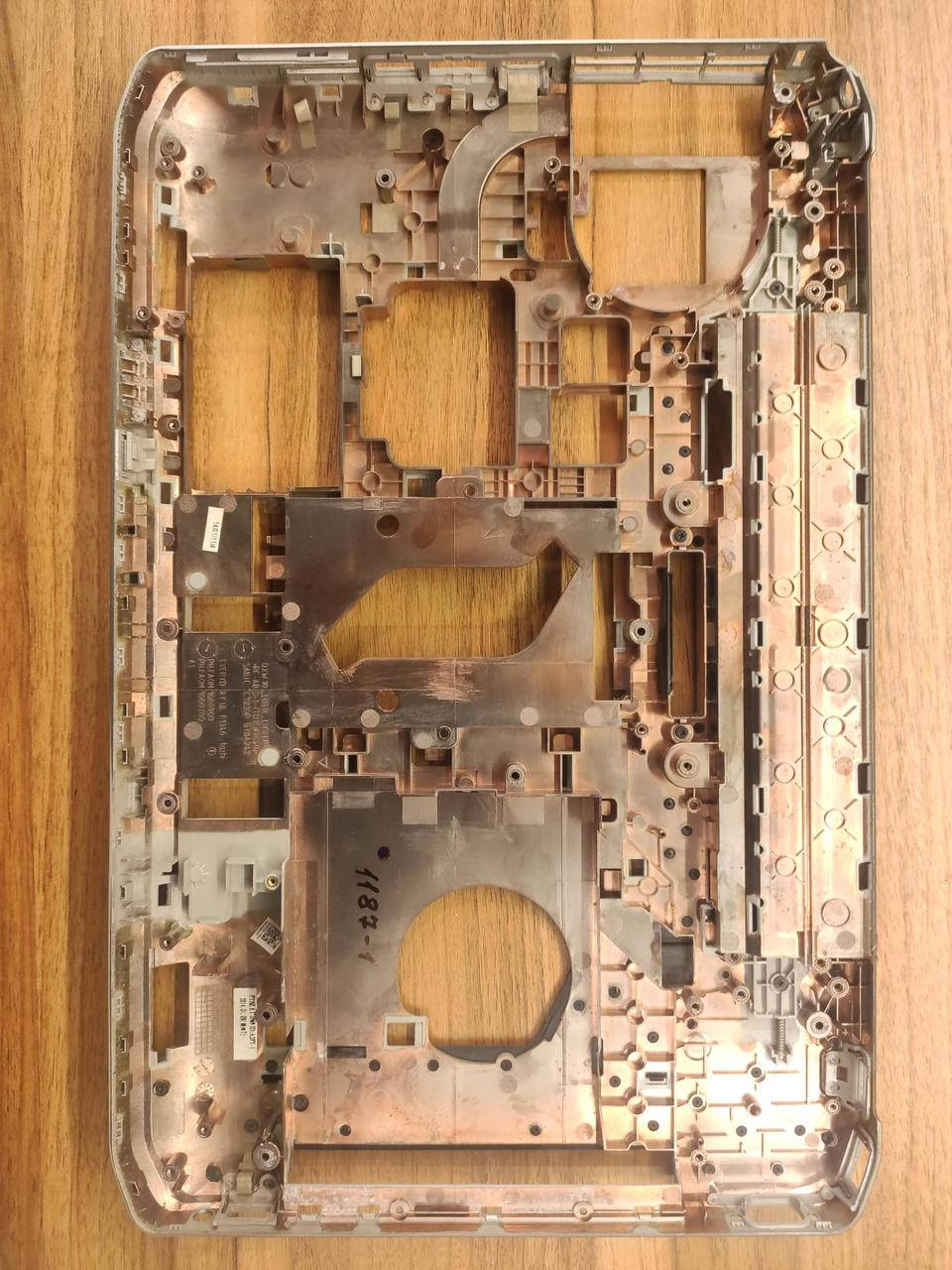 

Нижняя часть корпуса корыто Dell Latitude E5530 (1187-1)
