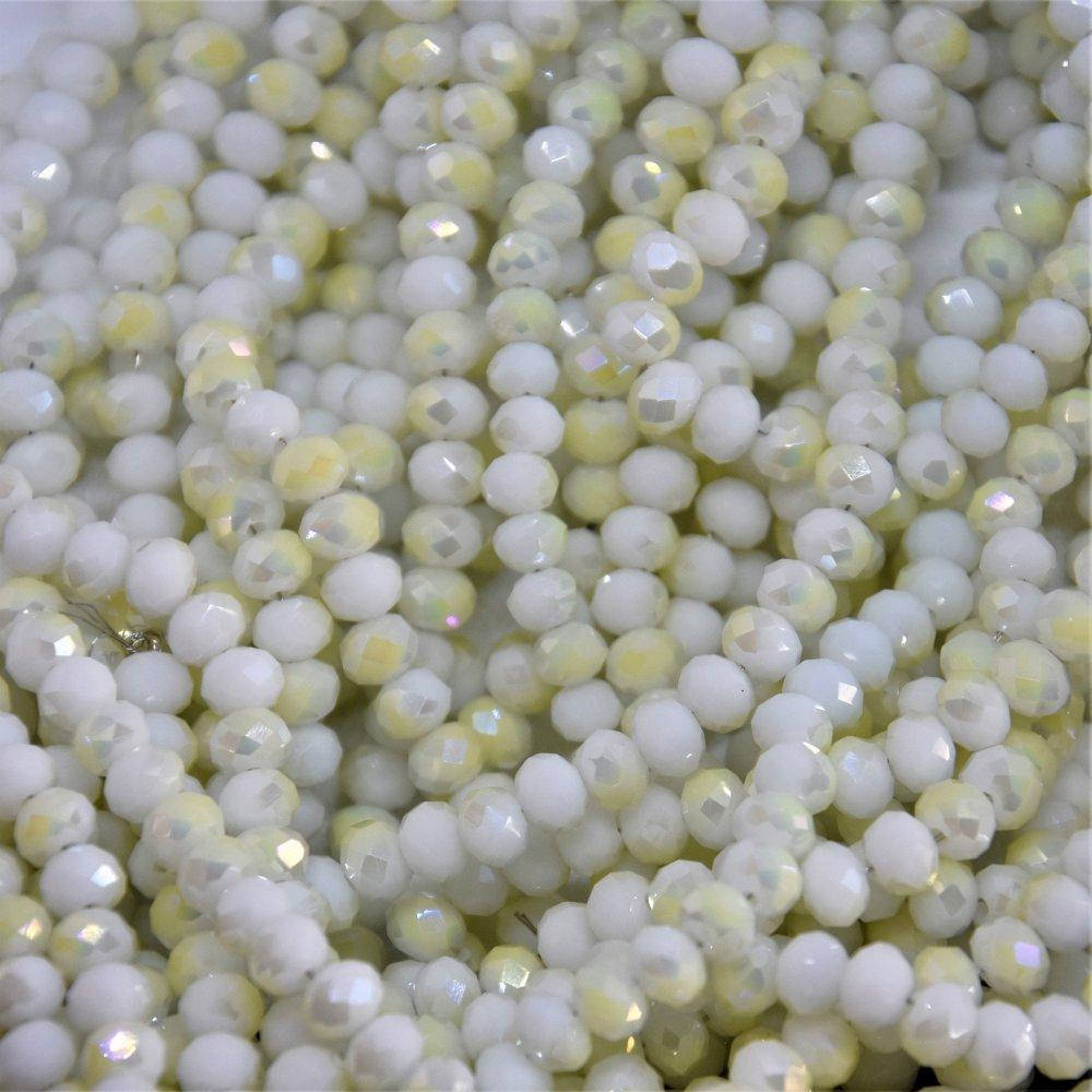 

Бусины белое матовое стекло с напылением "бензин" "рондель" d-6х5мм L-45см, Белый