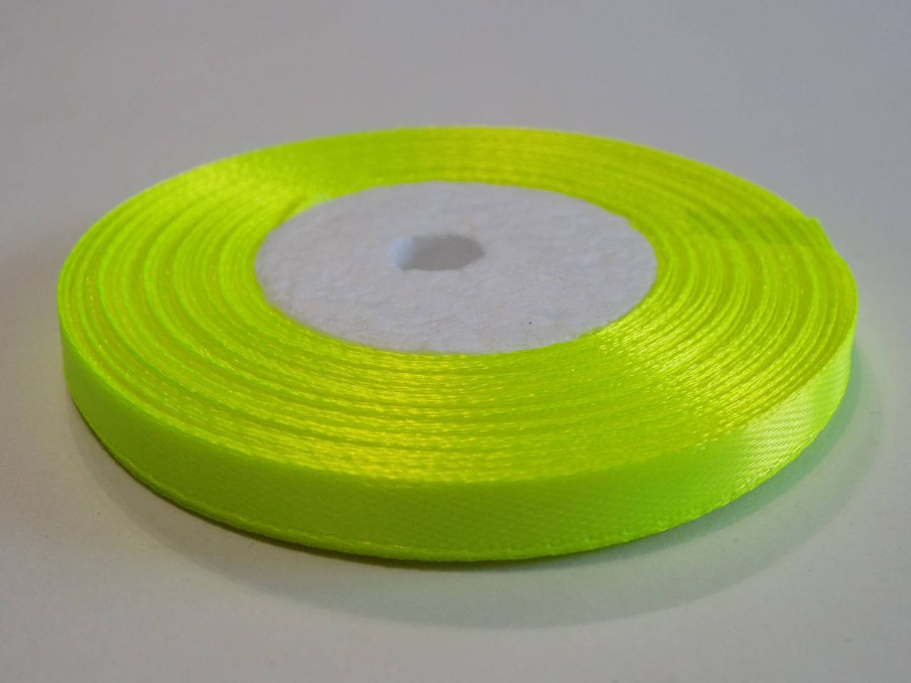 

Лента атласная 0.6 см