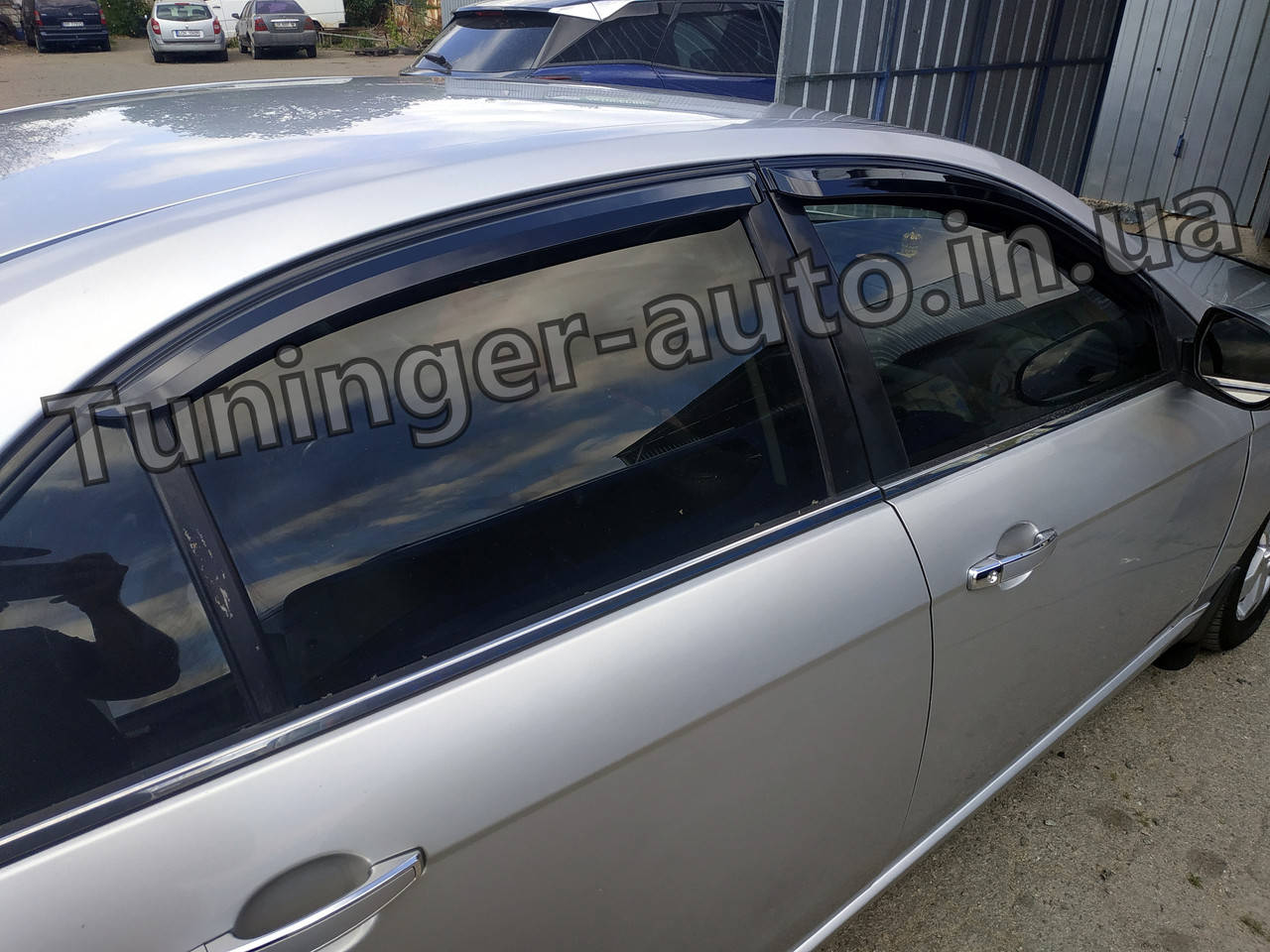 

Дефлекторы окон, ветровики Chevrolet Epica 2006-2012 ( Autoclover/Корея А094)