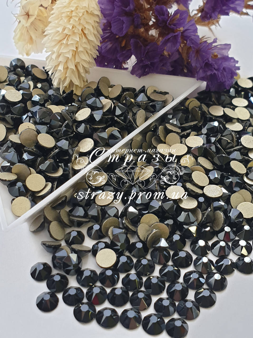

Стразы ss20 Jet Hematite, Xirius 8+8, 100шт. (5.0мм) "Crystal Premium"