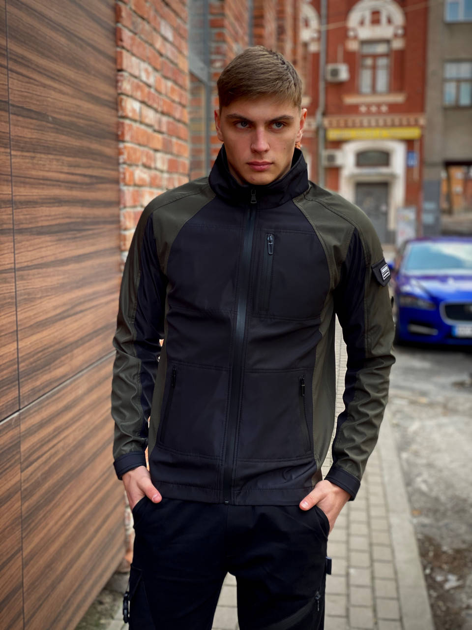 

Мужская весенняя куртка хаки-черная Intruder SoftShell Lite 'iForce' L