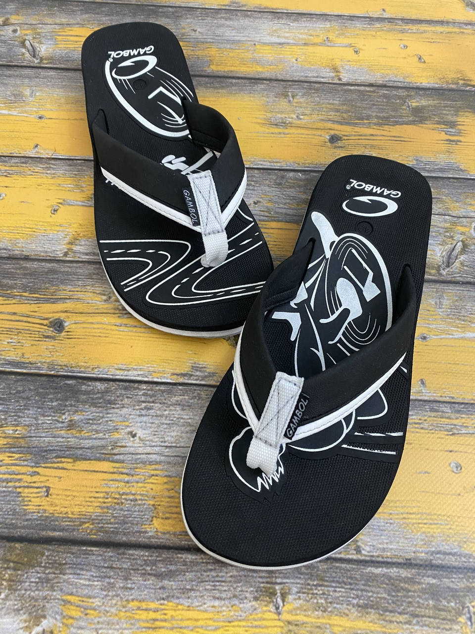 

Мужские шлёпанцы Gambol только 42(27см) по стельке,маломерят на Размер., Черный