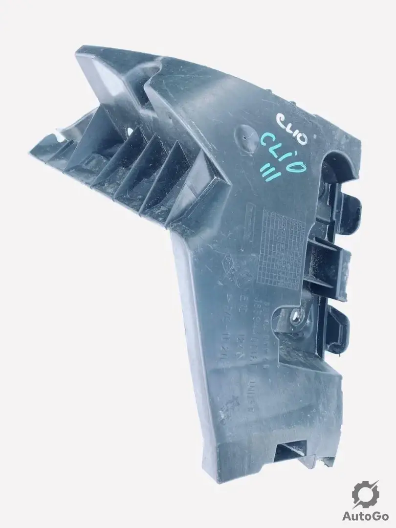

Кронштейн заднего бампера правый Renault Clio III HB 8200290041 1859440016D