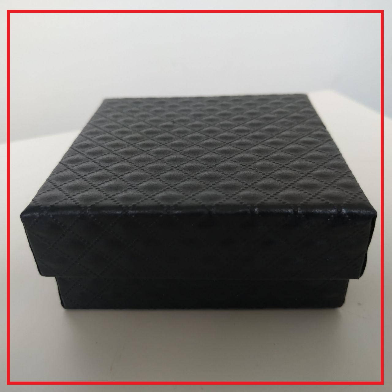 

Коробка подарочная для бижутерии (браслета, цепочки, кулонов, колец)