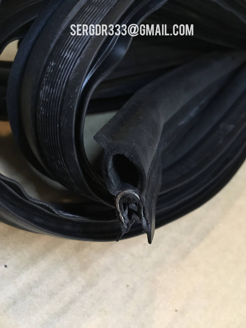 

Уплотнитель крышки багажника ВАЗ 21213 (4,26м), ТАЙГА