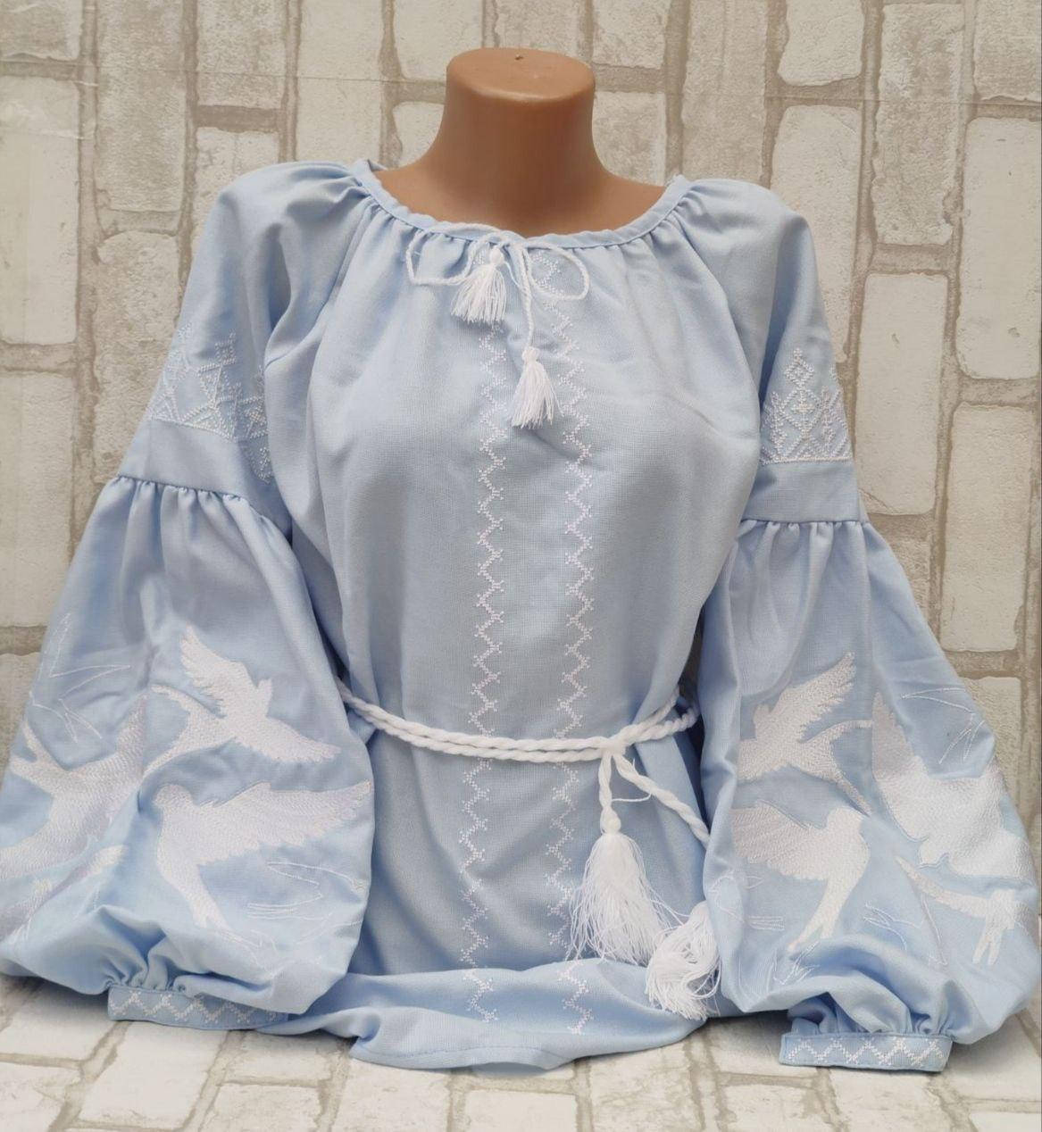 

Вышиванка женская на небесно-голубом полотне 42-58 р-ры, Голубой