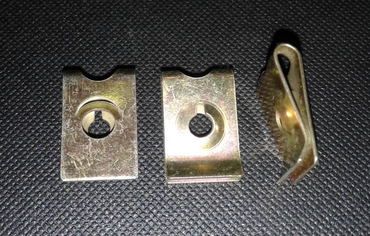 

Скоба под саморез Audi / Opel / Ford / Renault / Skoda /VW (отв.3,0мм/11,0*16,5мм)