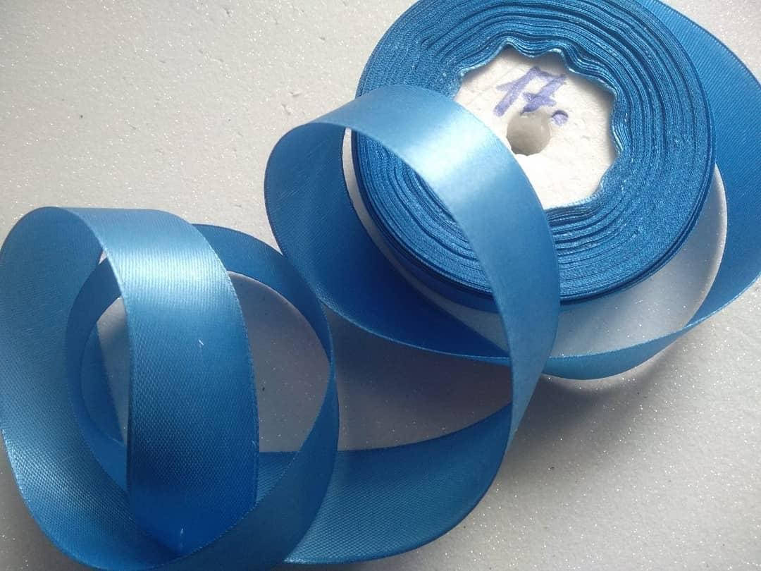 

Атласная лента 2.5 см. Тёмно -голубая