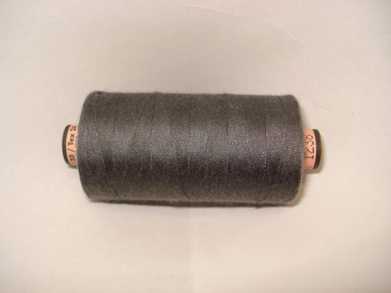 

Нитка AMANN Saba c №120 1000м.col 1238 серый