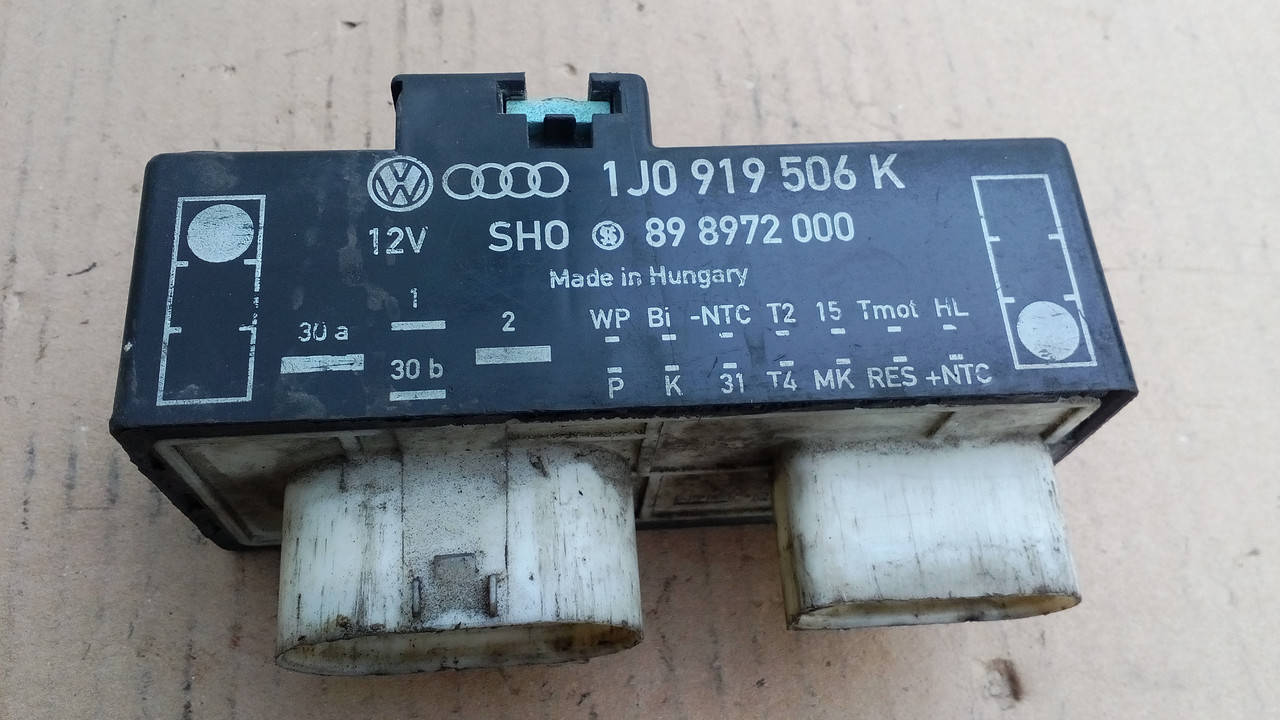 

Блок управления вентиляторами Volkswagen Golf 4, Bora, Гольф 4, Бора. 1J0919506K.