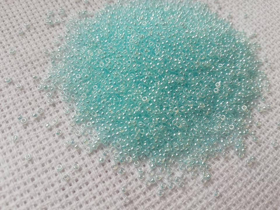 

Мiyuki 15/0 круглий 0522 Lt.Aqua Ceylon