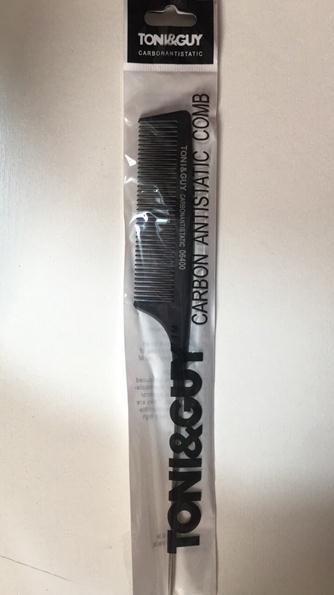 

Расческа для стрижки Toni&Guy Carbon Antistatic Comb #1