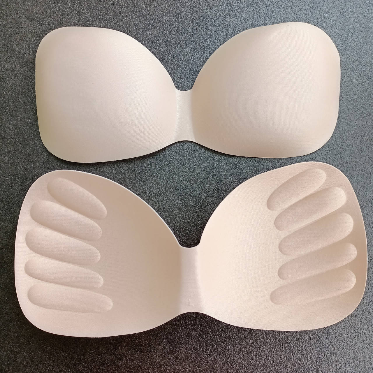 

Чашки цілісні "Балконет", бежеві, розмір "L", Черный