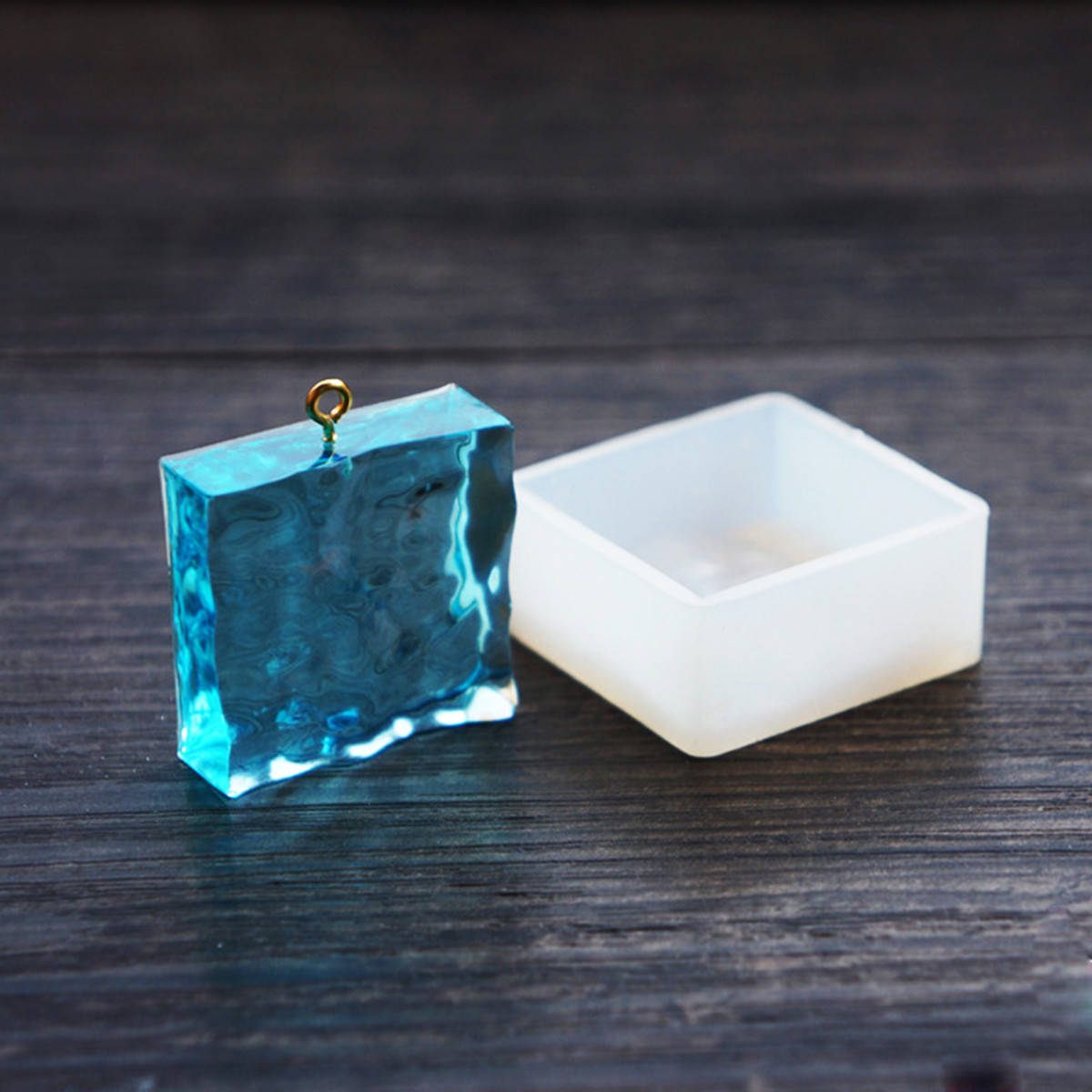 

Форма для эпоксидной смолы Finding Молд квадрат Белый Силиконовый 37 мм x 37 мм