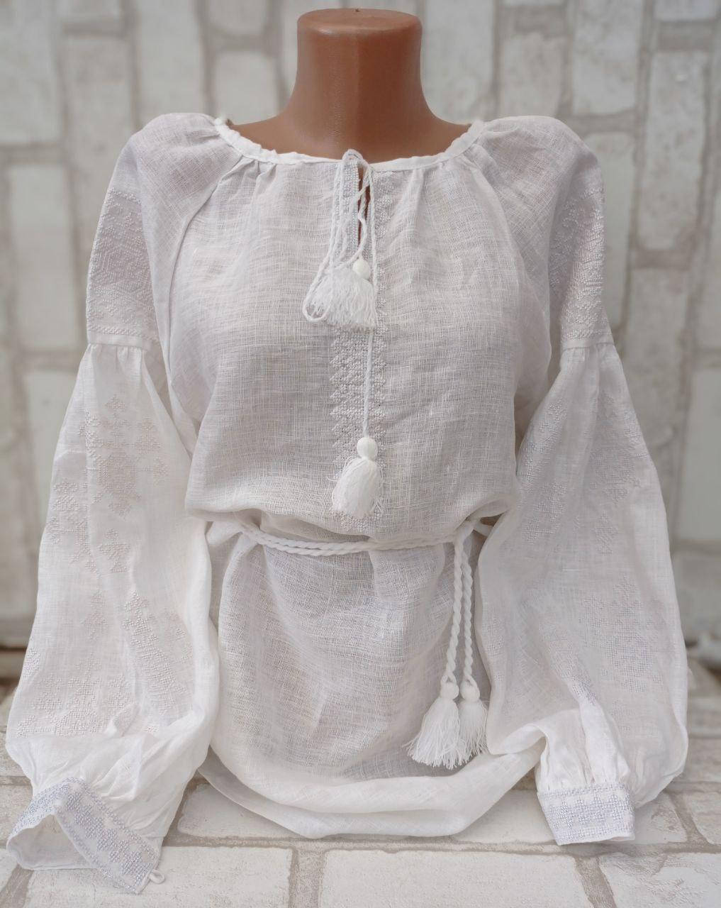 

Белая вышитая блуза на натуральном льне 60 рр, Белый