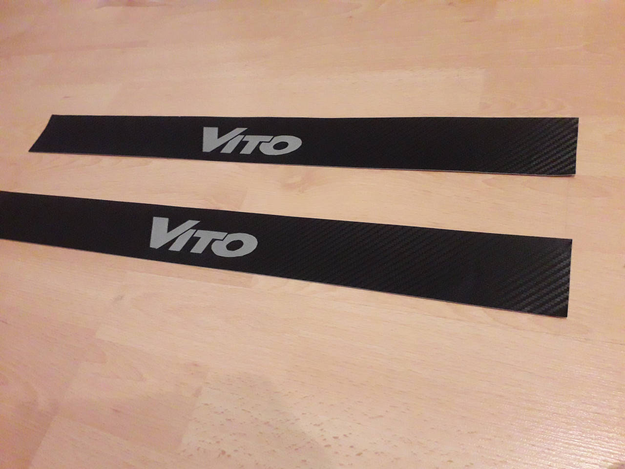 

Карбоновые наклейки на пороги Mercedes Vito 639k