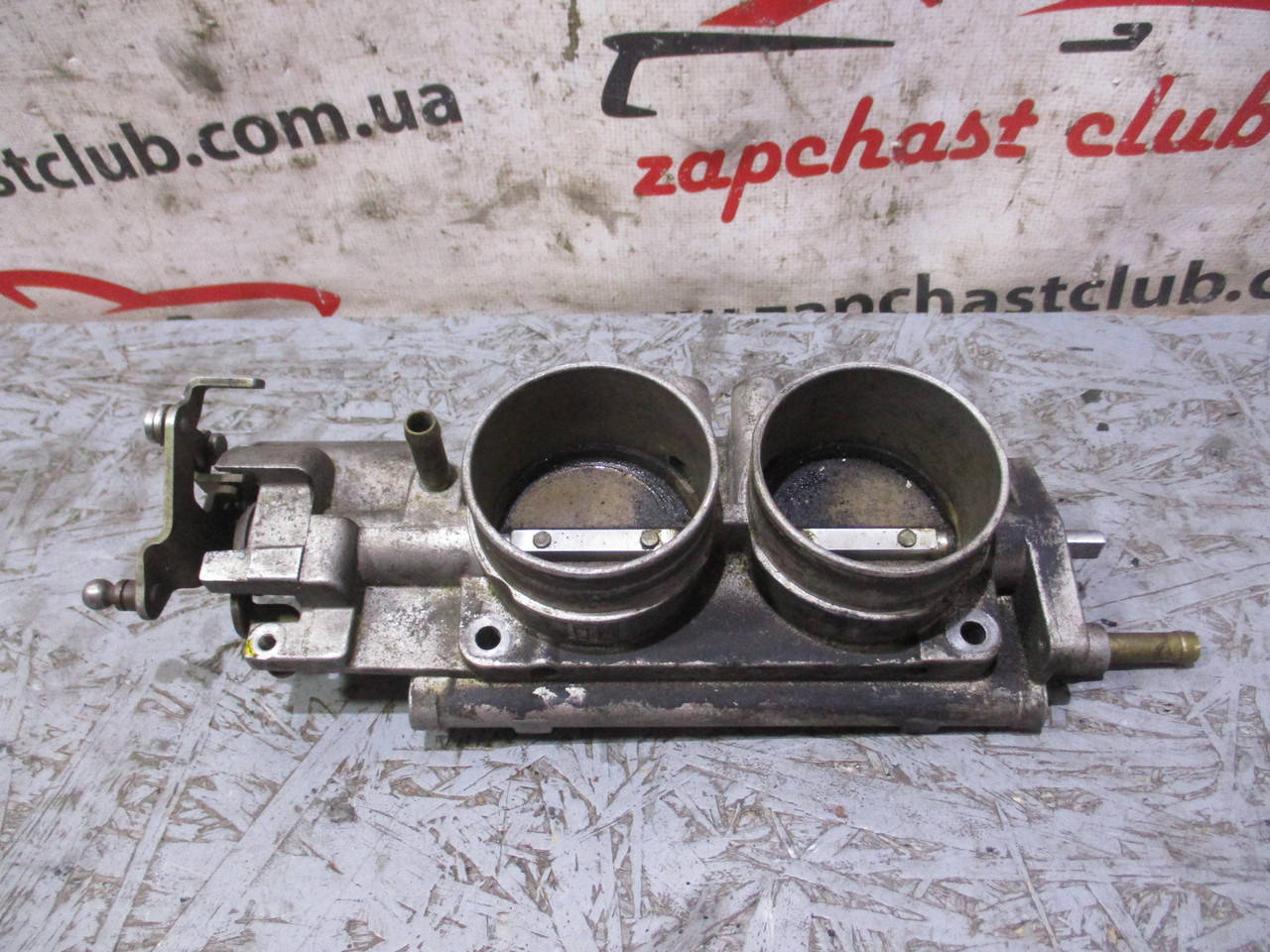 

Дроссельная заслонка Opel Omega 90530438 99150104 Opel