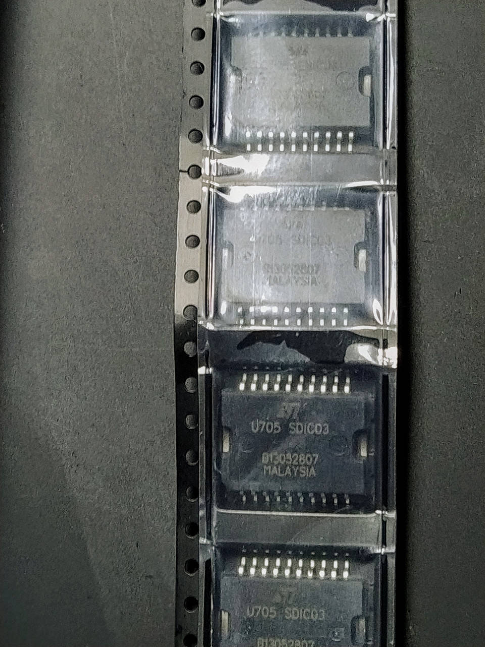 

Микросхема U705 SDIC03 драйвер холостого хода