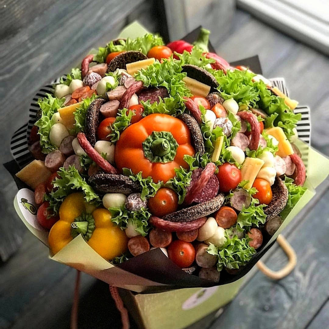

Мужской букет с колбасками 0642