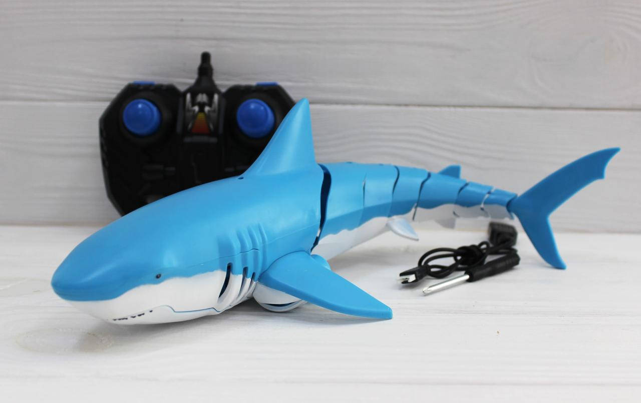 

Интерактивная РЕАЛИСТИЧНАЯ АКУЛА (34 см), на аккумуляторах, модель Z102 на радиоуправлении, Голубой
