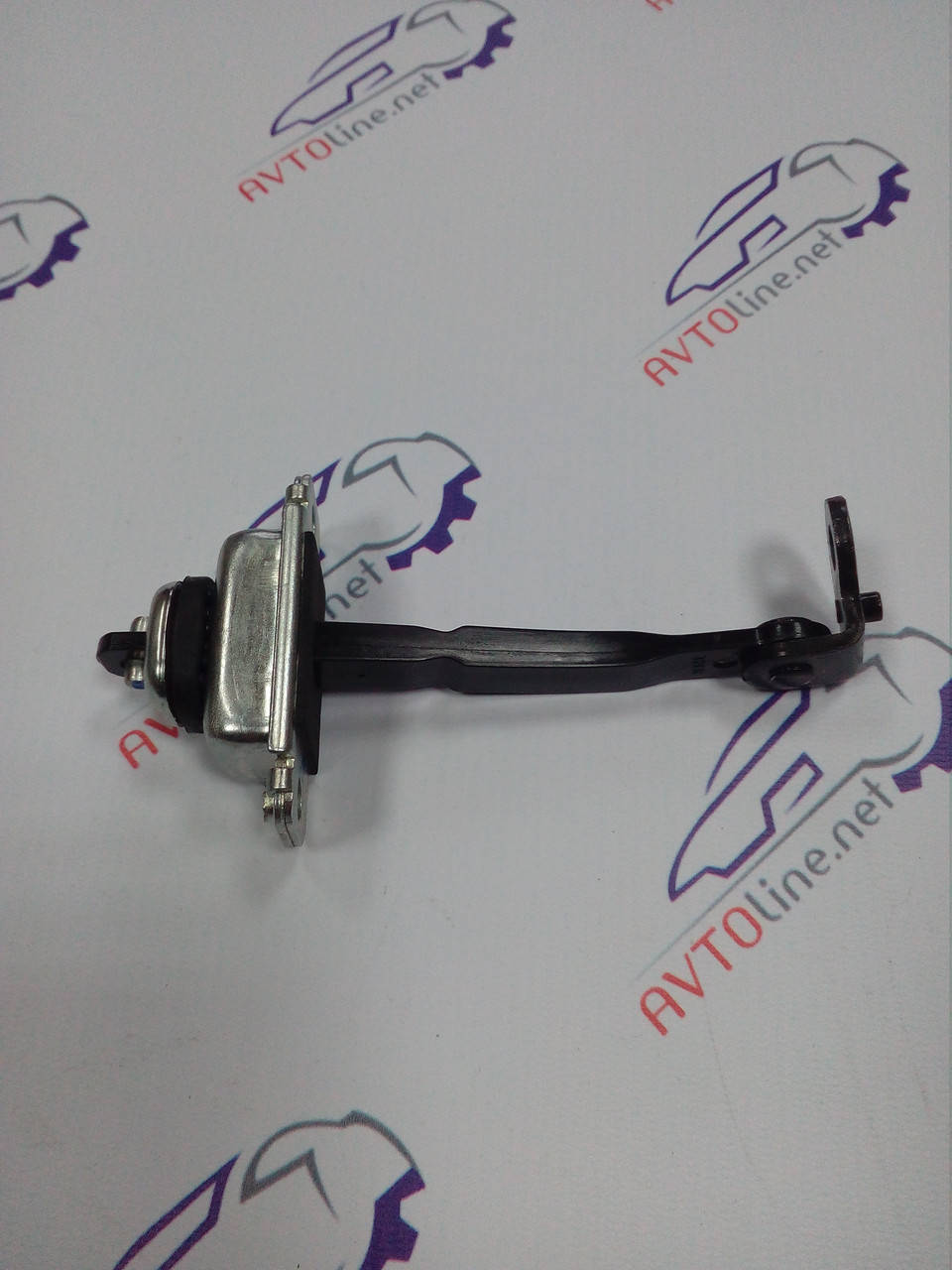 

Ограничитель открытия передней левой двери Авео Т200\Т255 Корея