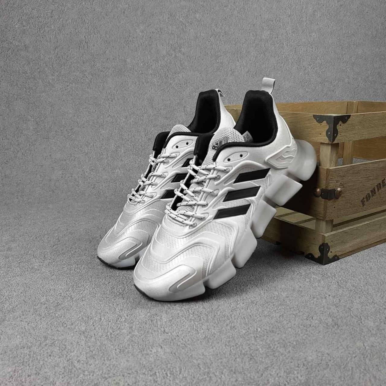 

Чоловічі кросовки Adidas Vento Сірі, Серый