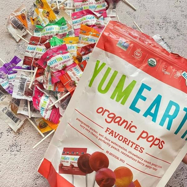

Органические фруктовые леденцы на палочке YumEarth Organic Pops ассорти 50 леденцов