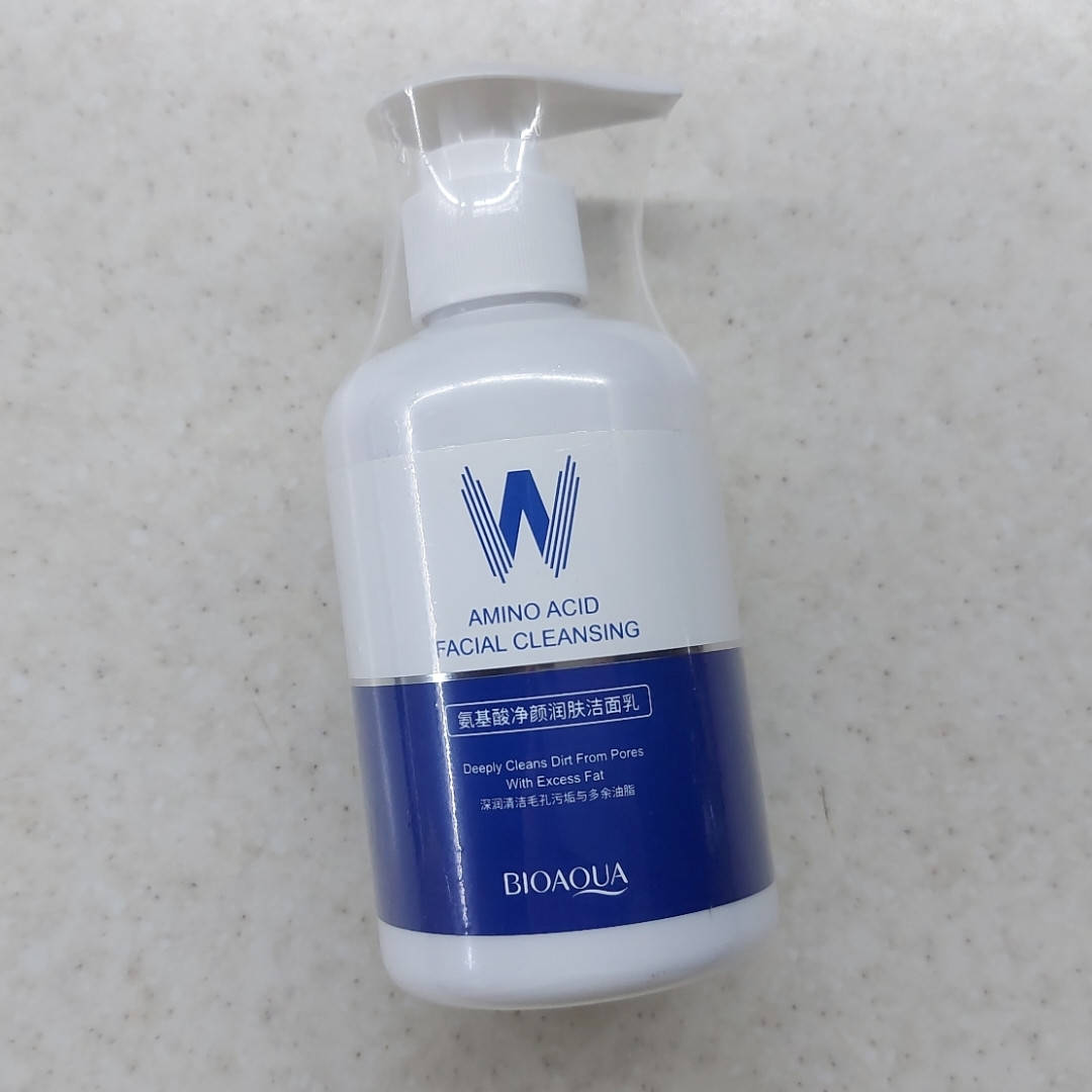 

Очищающая пенка для умывания Bioaqua Amino Acid 200ml