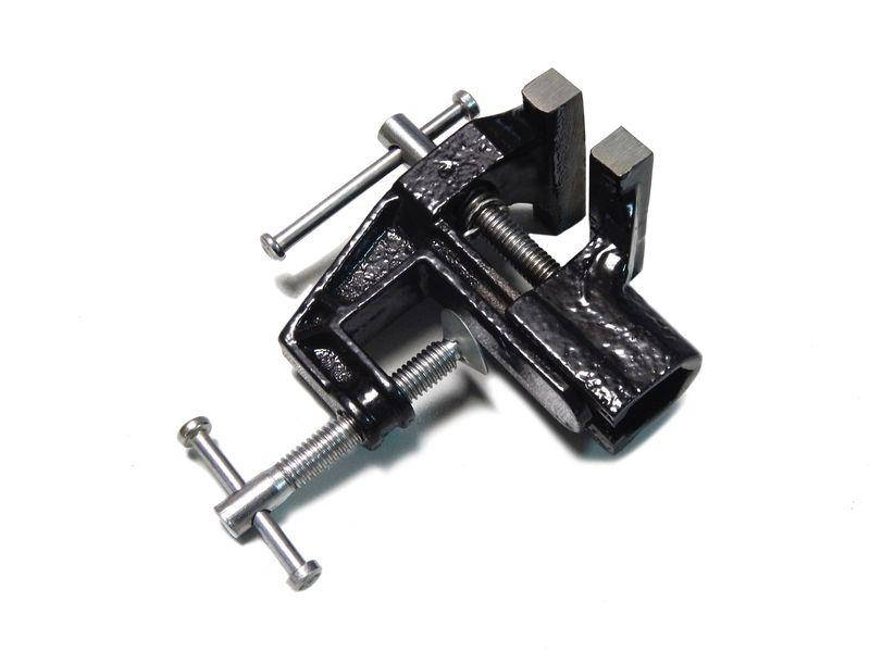 

Тиски настольные мини (ширина губ - 50мм, захват-30мм, крепление ''струбцина'')