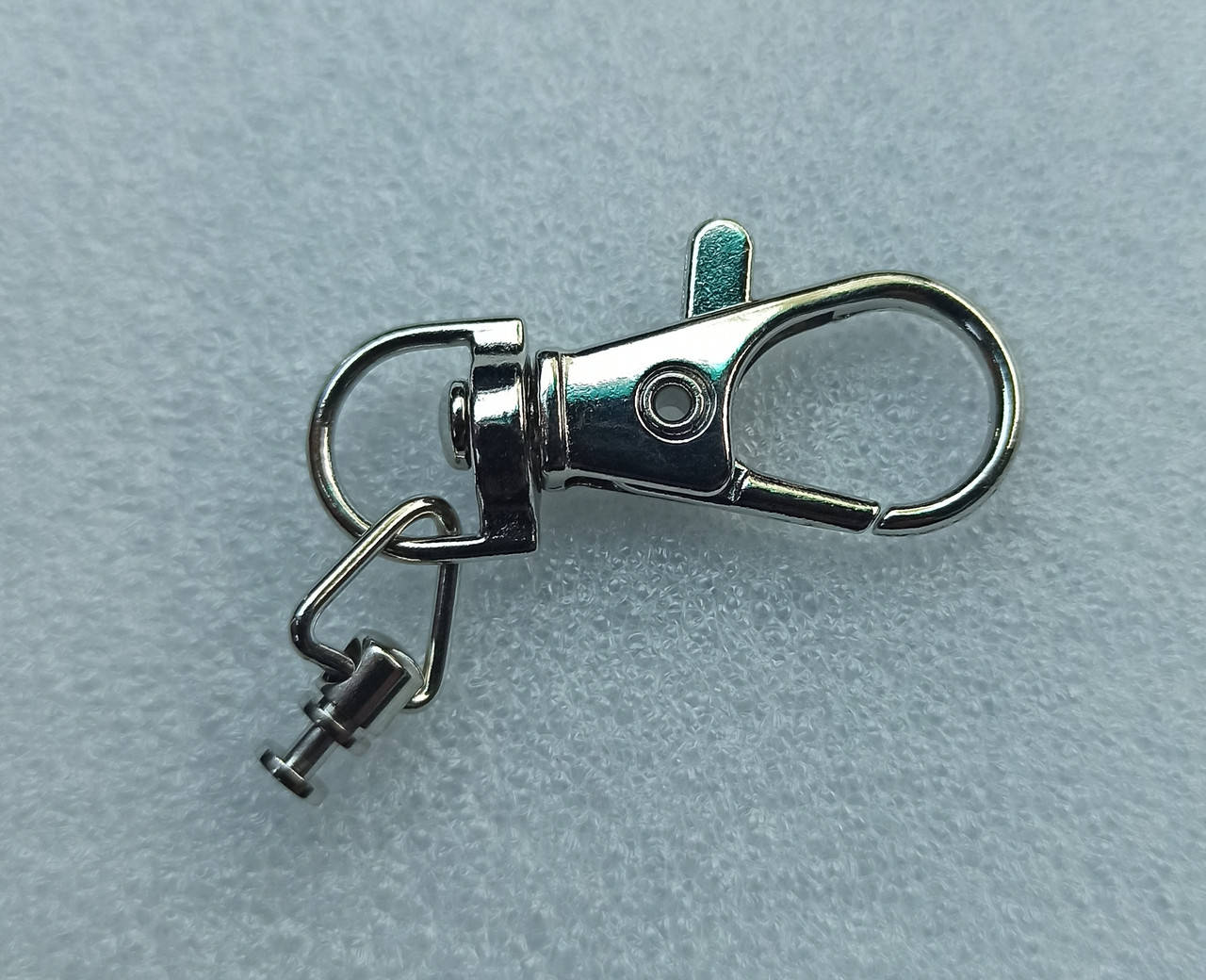 

Кольцо / карабин с креплением для брелков Convoy / Cyclon / Sheriff