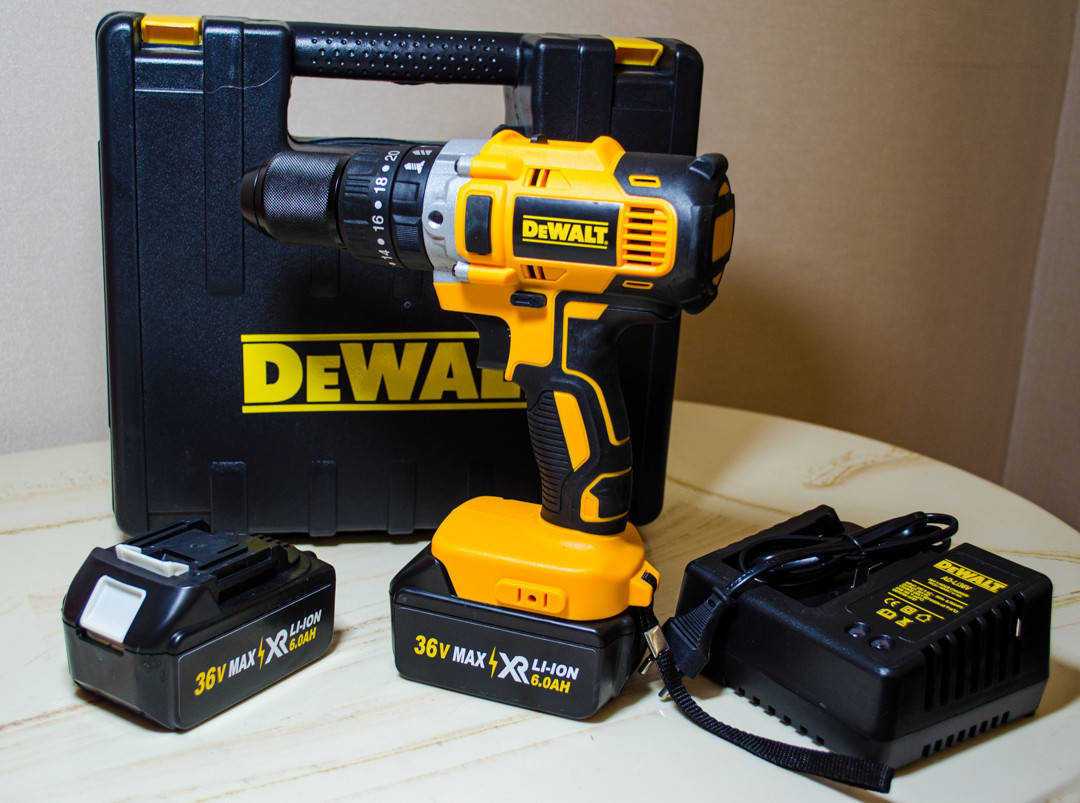 

Ударный шуруповерт DeWALT DCD996P2 (36V, 6AH) Аккумуляторная дрель-шуруповерт с ударом Деволт