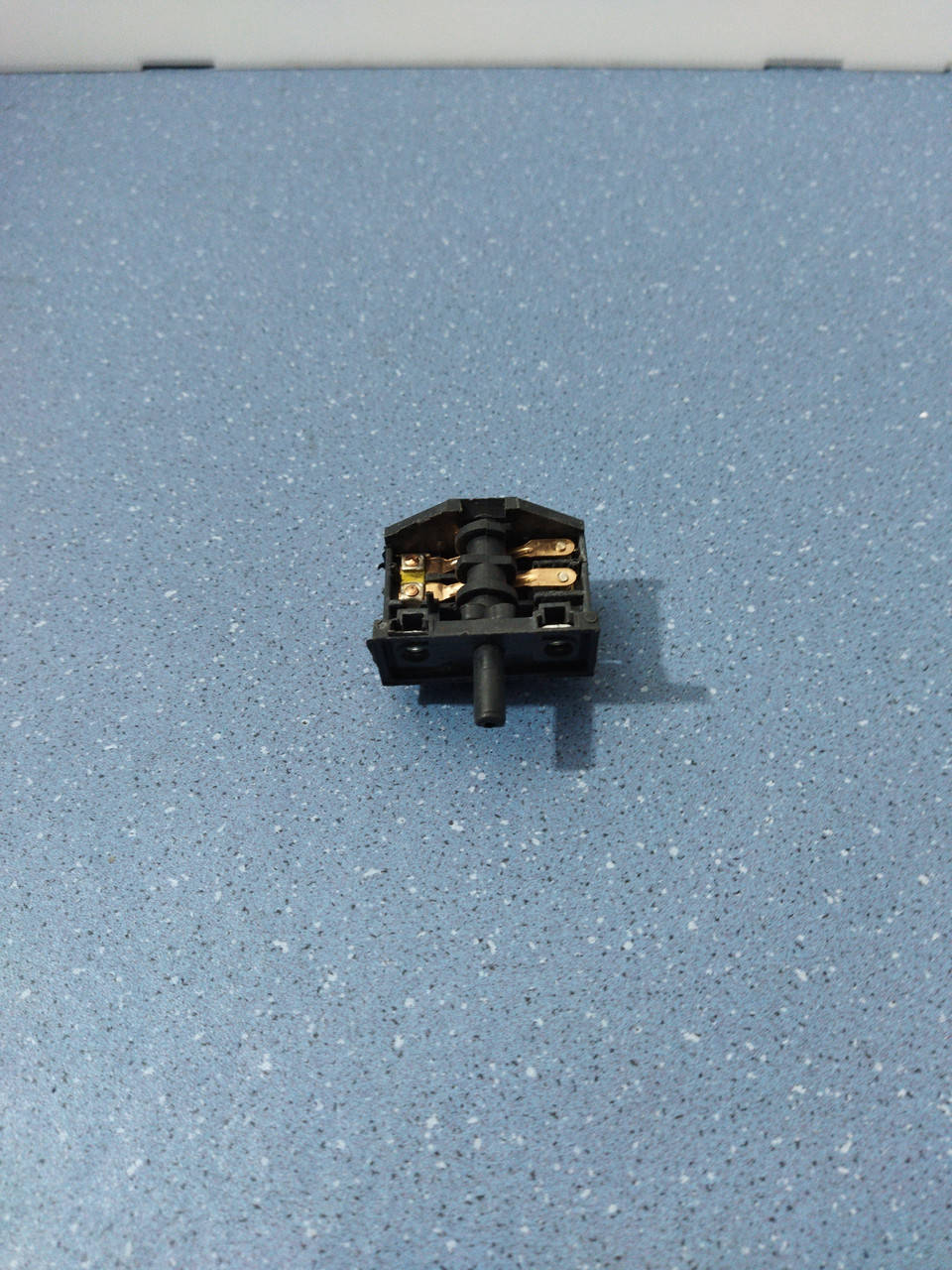 

Переключатель режимов духовки san-al 304C 16A 250V T125