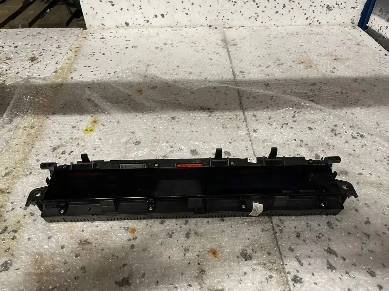 

Панель приборов ЧАСЫ RENAULT SCENIC II P8200451506A под заказ 2-4 дн